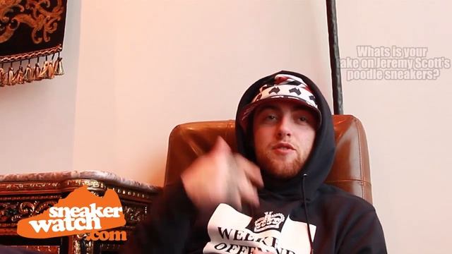 Mac Miller's Shares His Illest Sneaker Moment смотреть онлайн