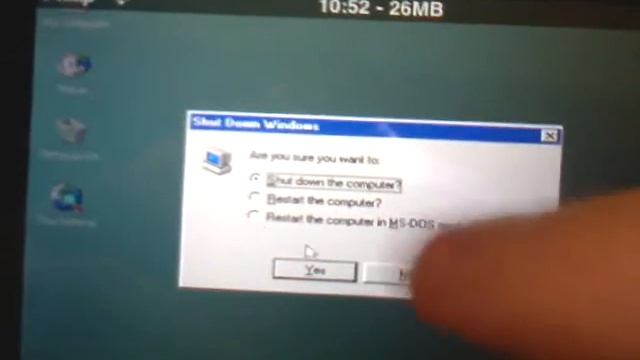 OSFT VLog | December 14th 2009 - Windows 95 and 3.11 emulated on ipod touch 2nd gen смотреть онлайн