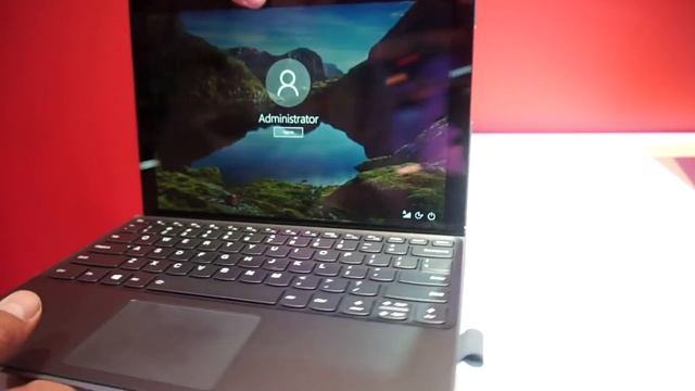 Lenovo Miix 630: First Look | Hands on | Launch | MWC 2018 смотреть онлайн