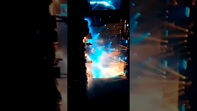 Don't Sit Down 'Cause I've Moved Your Chair, Arctic Monkeys, MEN Arena, 02/11/11 смотреть онлайн