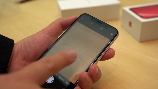 아이폰XR 개봉 및 간단리뷰 (화이트/레드색상) : iPhone XR Unboxing [4k] смотреть онлайн