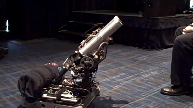 Robotic T-Shirt Cannon powered by Windows Phone 7 смотреть онлайн