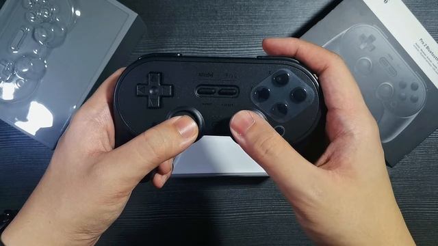 真开箱而已之8BITDO PRO 2蓝牙游戏手柄 смотреть онлайн