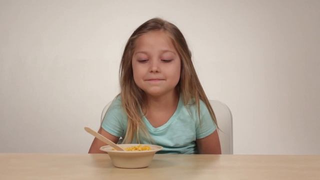 Kids Eat Vegan Mac & Cheese For The First Time смотреть онлайн