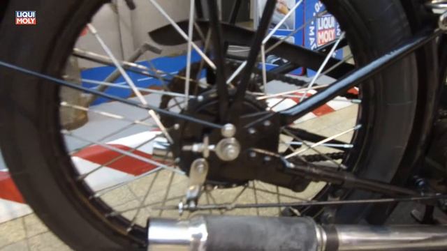 Onlinemotor Imperia 200 Junior und Imperia 350 aus der historischen Imperia Motorradschmiede in Bad смотреть онлайн