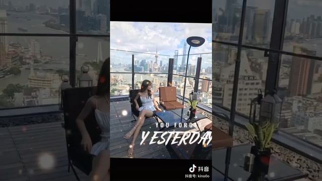 In the cold window of ten years, no one asked, and he became famous all over the world. смотреть онлайн