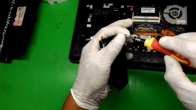 HP ProBook 4431 replace hard drive or ram смотреть онлайн