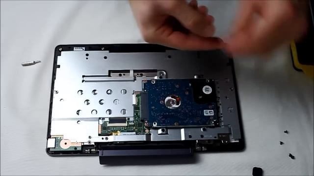 ASUS T100 - wymiana HDD - HDD replacement смотреть онлайн