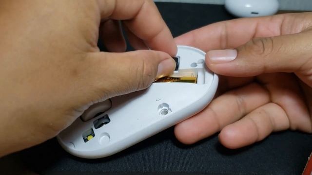 Logitech Pebble M350 (is cheap really that bad) - Best mouse? смотреть онлайн
