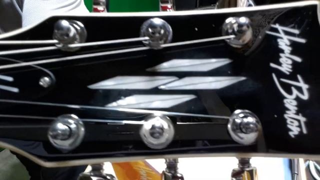 Harley Benton SC Custom II Honey Burst - PART 1 - Initial Reveal - Aug 2022 смотреть онлайн