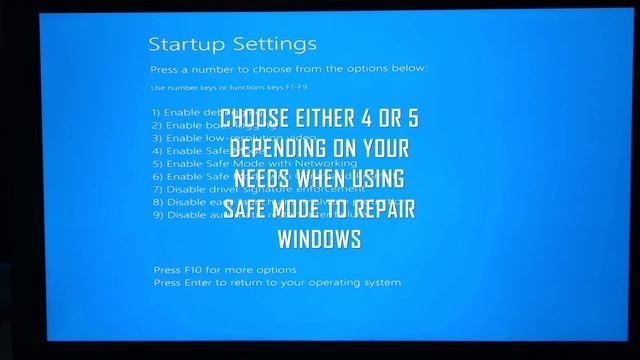 Booting Windows 10 in to Safe Mode смотреть онлайн