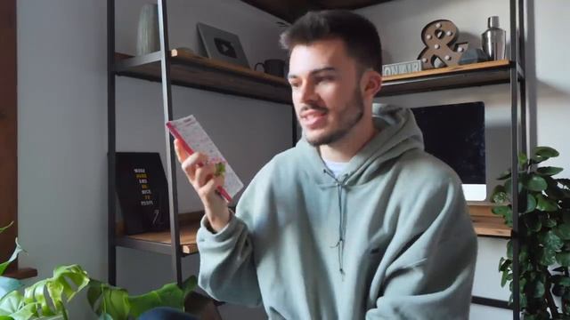 I read every book Styles has recommended смотреть онлайн