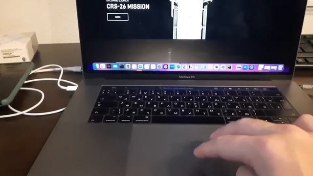 How To Scroll Up and Down on Macbook смотреть онлайн