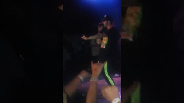 I Need a Dollar Chris Webby live 9/28/18 Touching tribute to Mac Miller смотреть онлайн