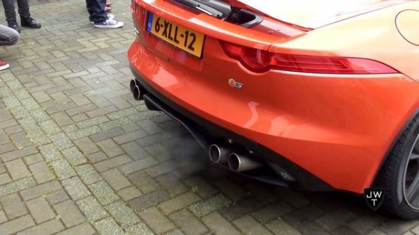 Jaguar F-Type V8 S Convertible REVS & Accerations! Crackling Exhaust SOUNDS!