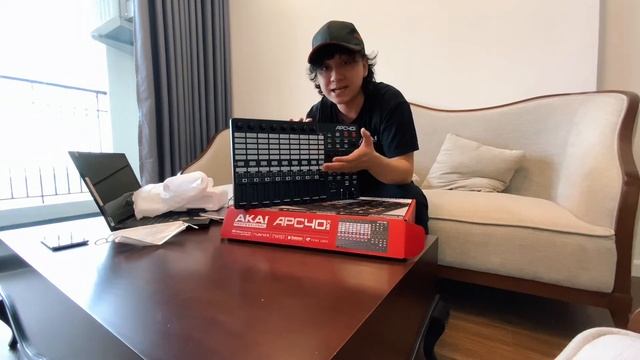 Unbox APC 40 MK 2 смотреть онлайн