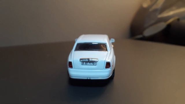 1:64 scale Rolls Royce Phantom White Reviewed смотреть онлайн