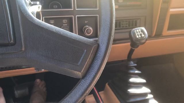 1986 Jeep Cherokee Cold Start and Drive смотреть онлайн