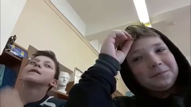 Школьник доводит учителей до истерики, срывая уроки нецензурными выкриками.Часть первая.