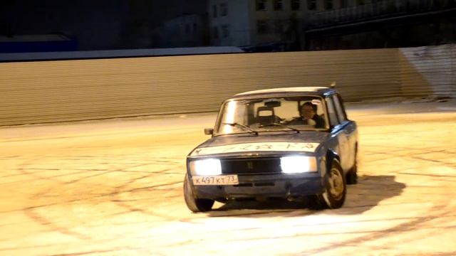 зимний дрифт. ваз 2107 смотреть онлайн