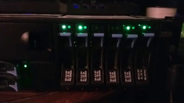 HDD activity in raid 5 смотреть онлайн