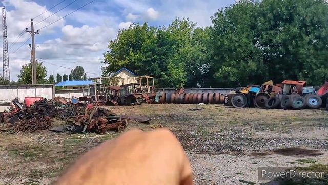 Розборка м. Новомосковськ. ЮМЗ, Т-40, Т-70 смотреть онлайн