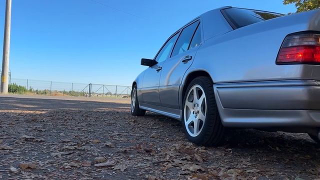 Mercedes-Benz W124 E320 LLORD #w124 #w124amg #w124life