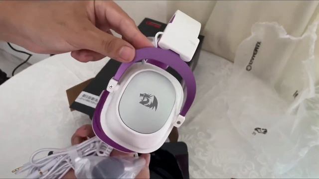 Headset Redragon hero H530- Custo benefício branco e roxo смотреть онлайн