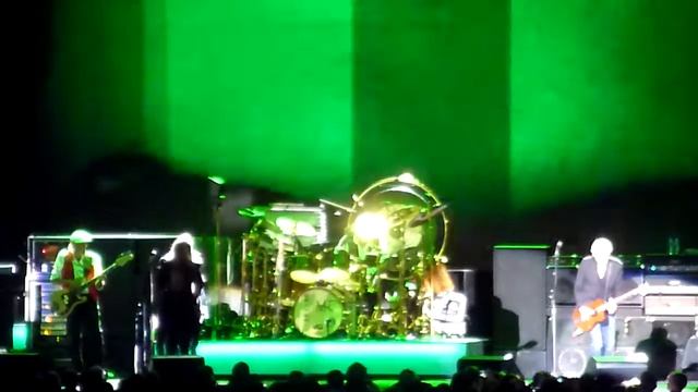 Fleetwood Mac ‘On With The Show Tour’ 'Little Lies' Genting Arena Birmingham 4th July 2015 смотреть онлайн