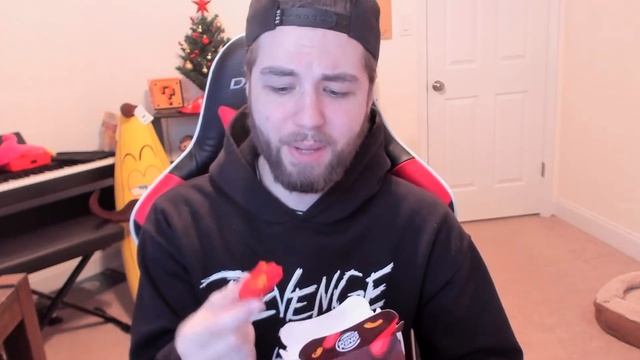 FLAMIN' HOT MAC N' CHEETOS (FOOD REVIEW) смотреть онлайн