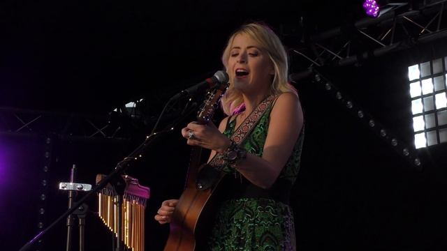 Mary Reynaud - Under the Apple Tree @ CRF 2019 смотреть онлайн