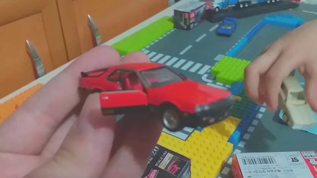 Takara Tomy marka arabalar ve 1/87 tırları inceliyoruz! смотреть онлайн
