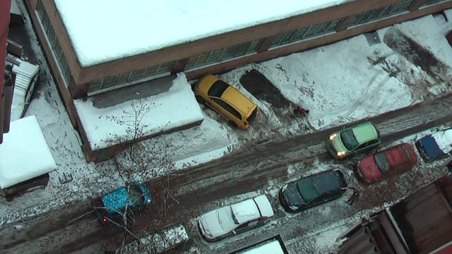 Заснеженные московские дворы... смотреть онлайн