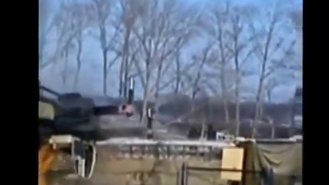 Кран уронил бульдозер в Нижнем Новгороде! смотреть онлайн