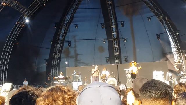 Mac DeMarco - On the Level [LIVE] @ FYF2017 смотреть онлайн