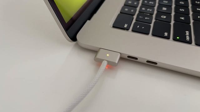Apple MacBook Air 15 M2 2023 смотреть онлайн
