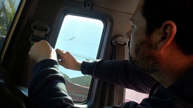 Pop-out window latch replacement - Toyota Pickup смотреть онлайн