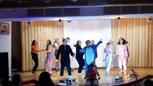 Танец енотов смотреть онлайн