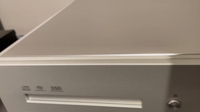 LUXMAN「D10X」外観動画 смотреть онлайн