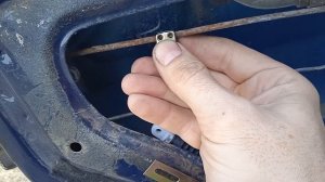 Установка моторчика центрального замка двери