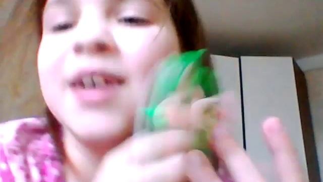 Как сделать свою игрушечную гитару