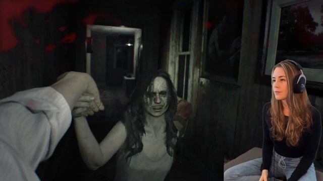 Dumb Girl Dies Multiple Times in Resident Evil 7 смотреть онлайн