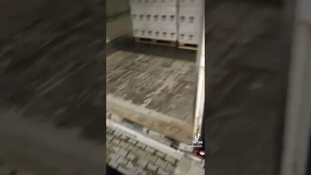 фура грузовик работа Германия дальнобойщики смена Скания Мерседес будни заправка подгон смотреть онлайн