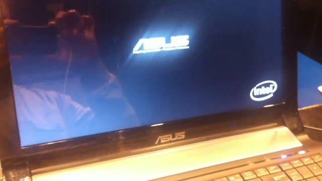 Asus N53 i7, 8GB RAM, SSD 256GB ADATA SP900, Windows 8 смотреть онлайн