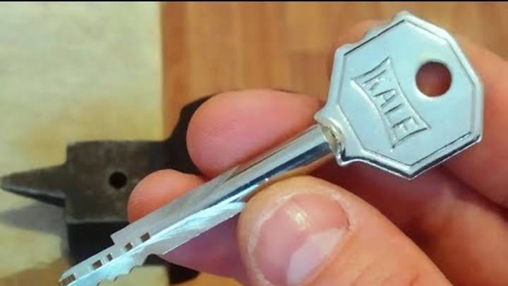 Полезная самоделка из старого ключа смотреть онлайн
