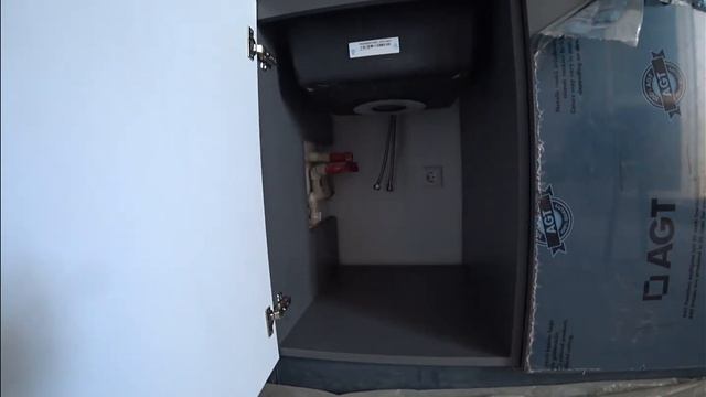 Куча косяков на квартире! смотреть онлайн