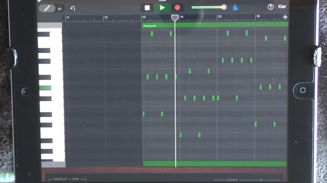 Alan Walker - Faded (GARAGEBAND TUTORIAL) смотреть онлайн