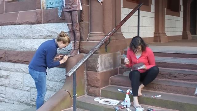 GOAL: Blend Your Classmate Into A Building's Facade Using Just Paints смотреть онлайн