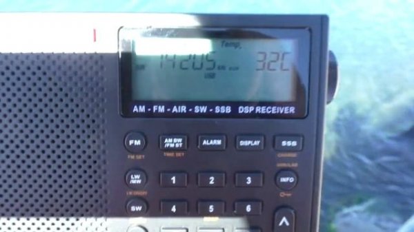 Cheap And Cheerful World Band Radio... Digitech AR1780