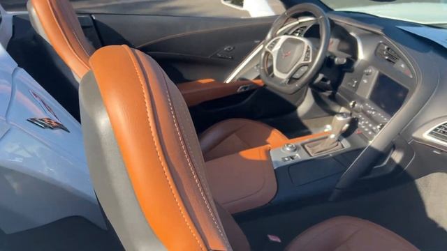 2016 Chevrolet Corvette 2LT Convertible White 6.2l V-8 смотреть онлайн